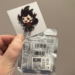 Blizzard Collectible Pin - Black and Red